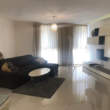 Stanza Vicino Paceville E San Giuliano * Is-Swieqi