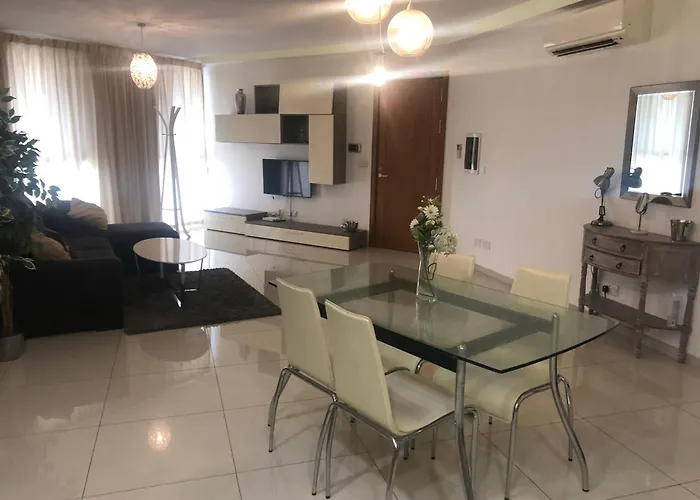 Stanza Vicino Paceville E San Giuliano *