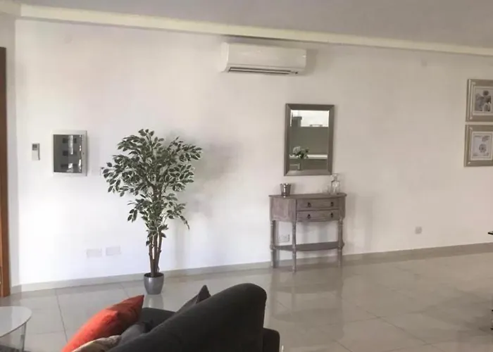 Stanza Vicino Paceville E San Giuliano