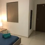 Stanza Vicino Paceville E San Giuliano 民宿 Is-Swieqi