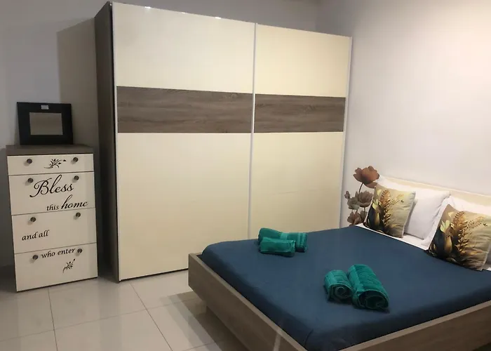 Stanza Vicino Paceville E San Giuliano Is-Swieqi