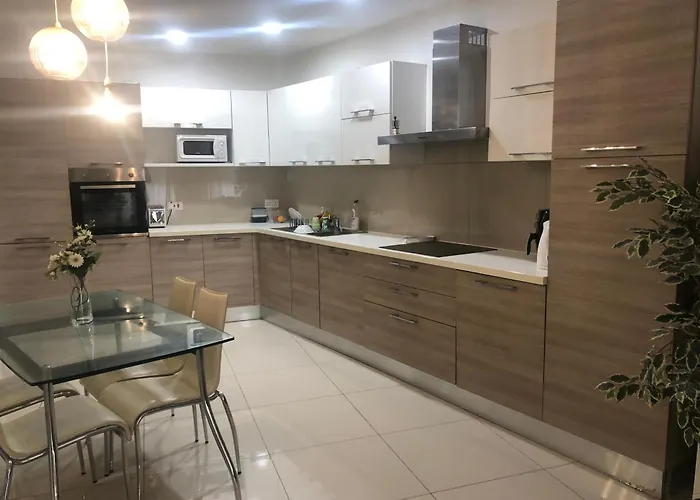 Stanza Vicino Paceville E San Giuliano * Is-Swieqi